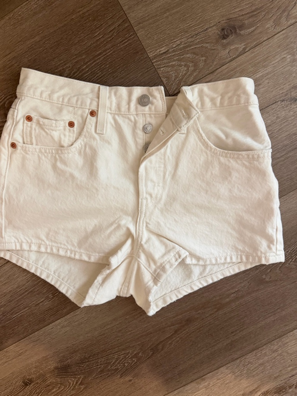 Levi's Cream High-Rise Denim Shorts